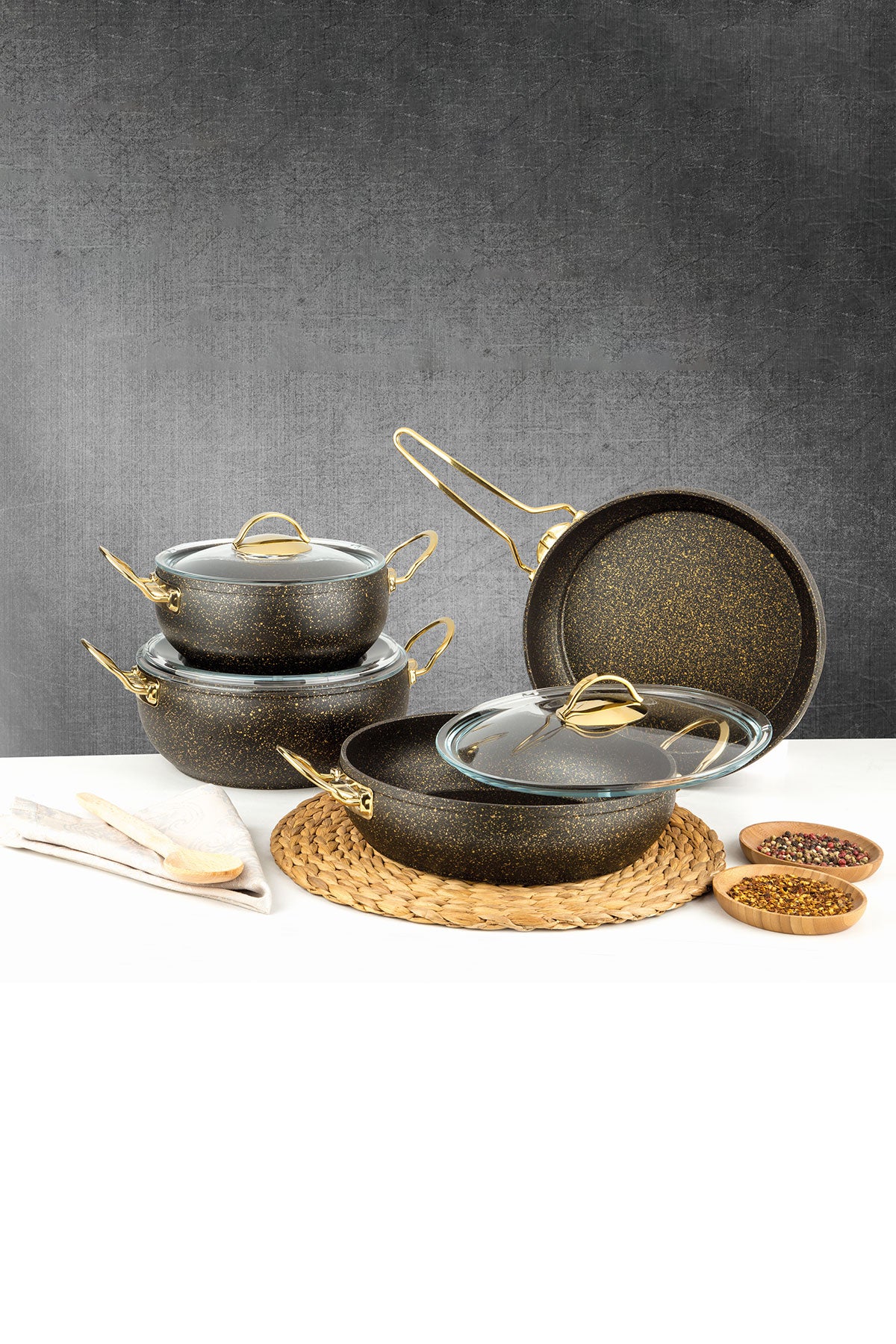 Set 7 piese oale bombate EVREN GOLD STONE